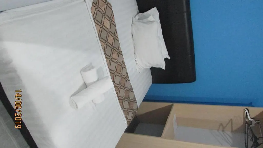 Hotel Zamburger Sungai Besi كوالالمبور 2*,  ماليزيا