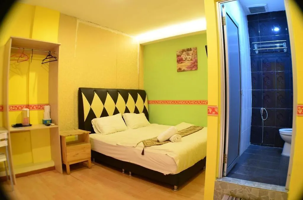 Hotel Zamburger Sungai Besi كوالالمبور