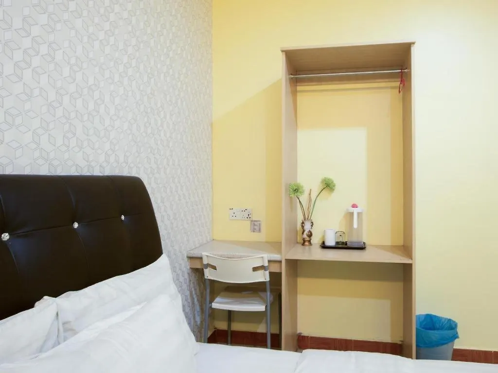 **  Hotel Zamburger Sungai Besi كوالالمبور ماليزيا