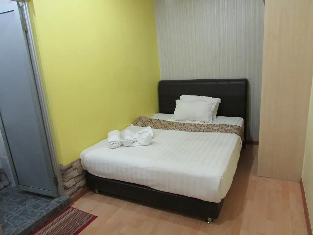 Hotel Zamburger Sungai Besi كوالالمبور
