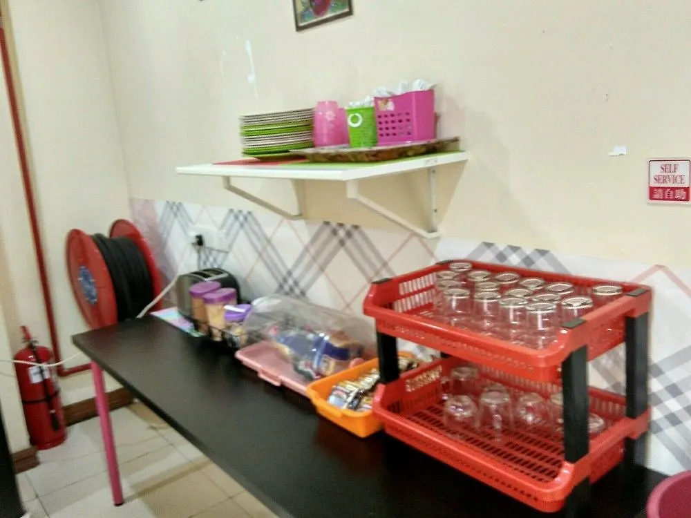 Hotel Zamburger Sungai Besi كوالالمبور